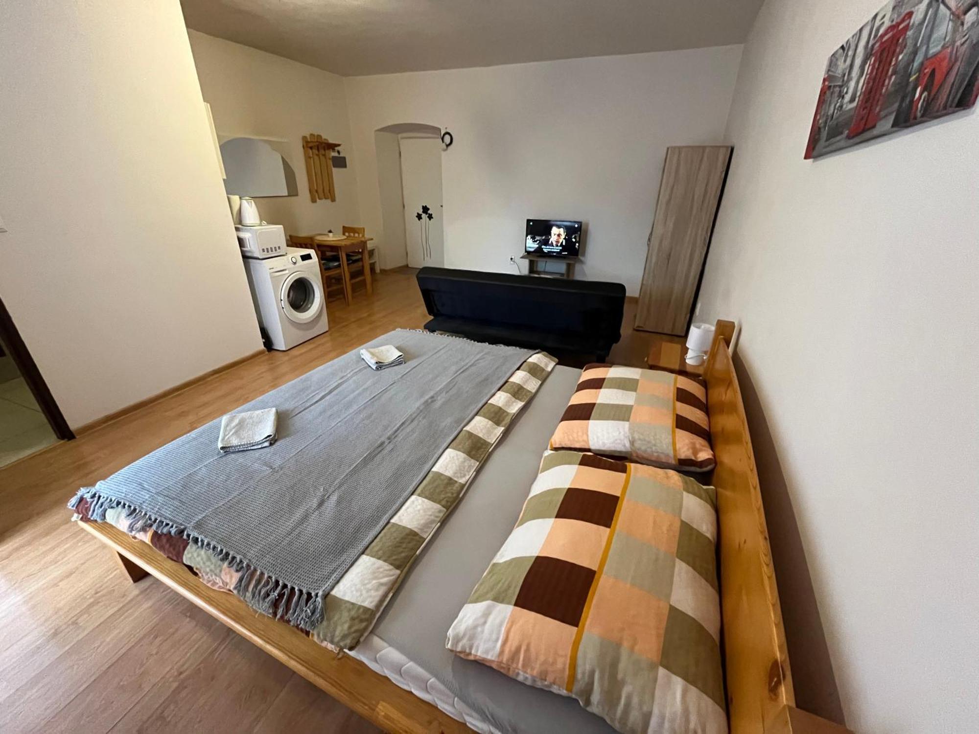 Apartman Centrum Banská Bystrica Esterno foto